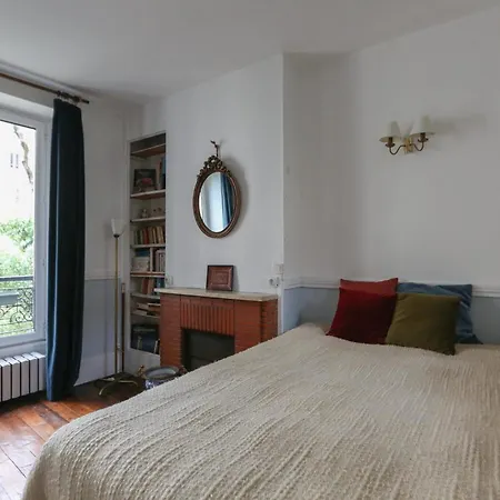 Magnificent T2 Close To The Pantheon Appartement Parijs